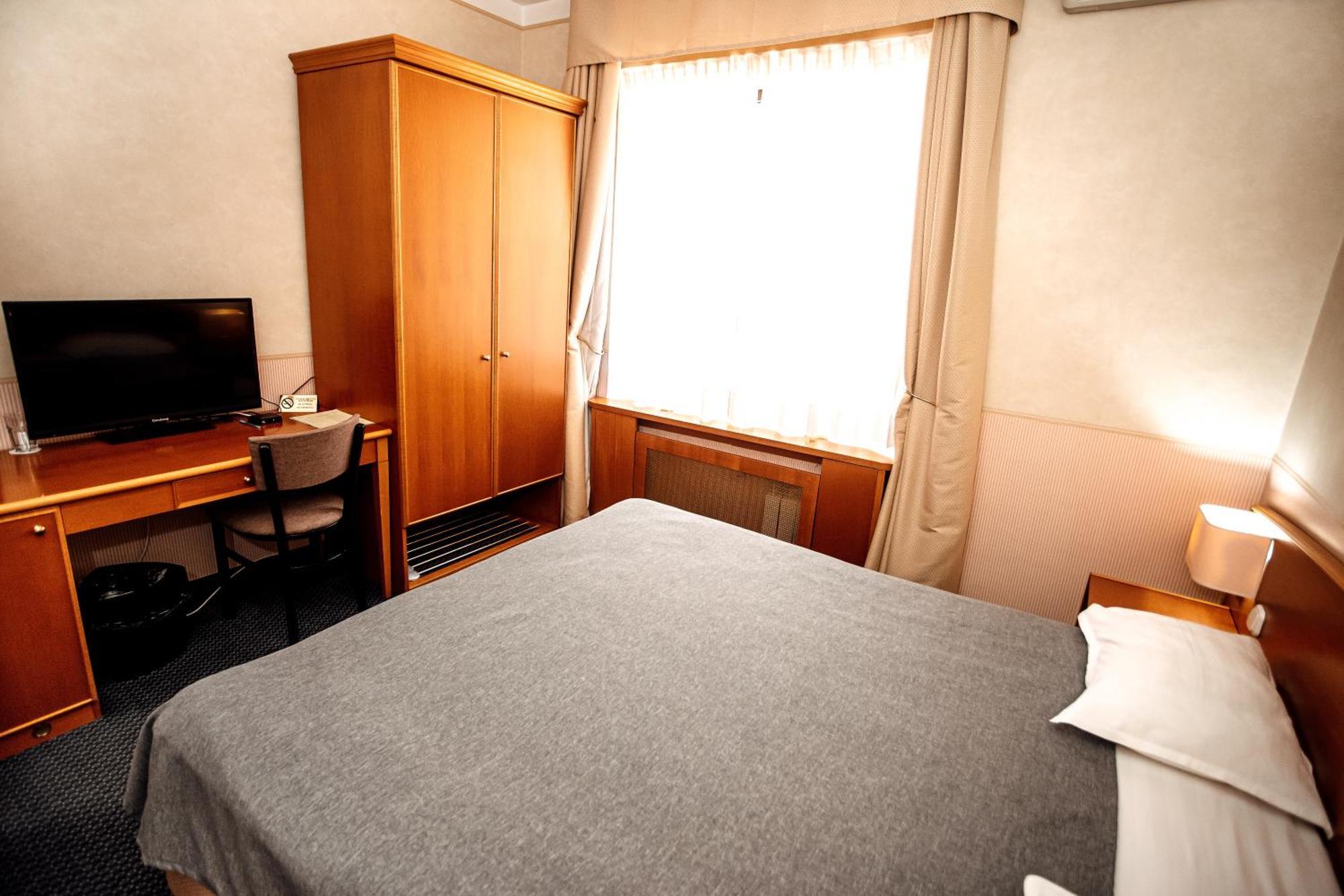 Marko Polo Hotel Akszaj Kültér fotó