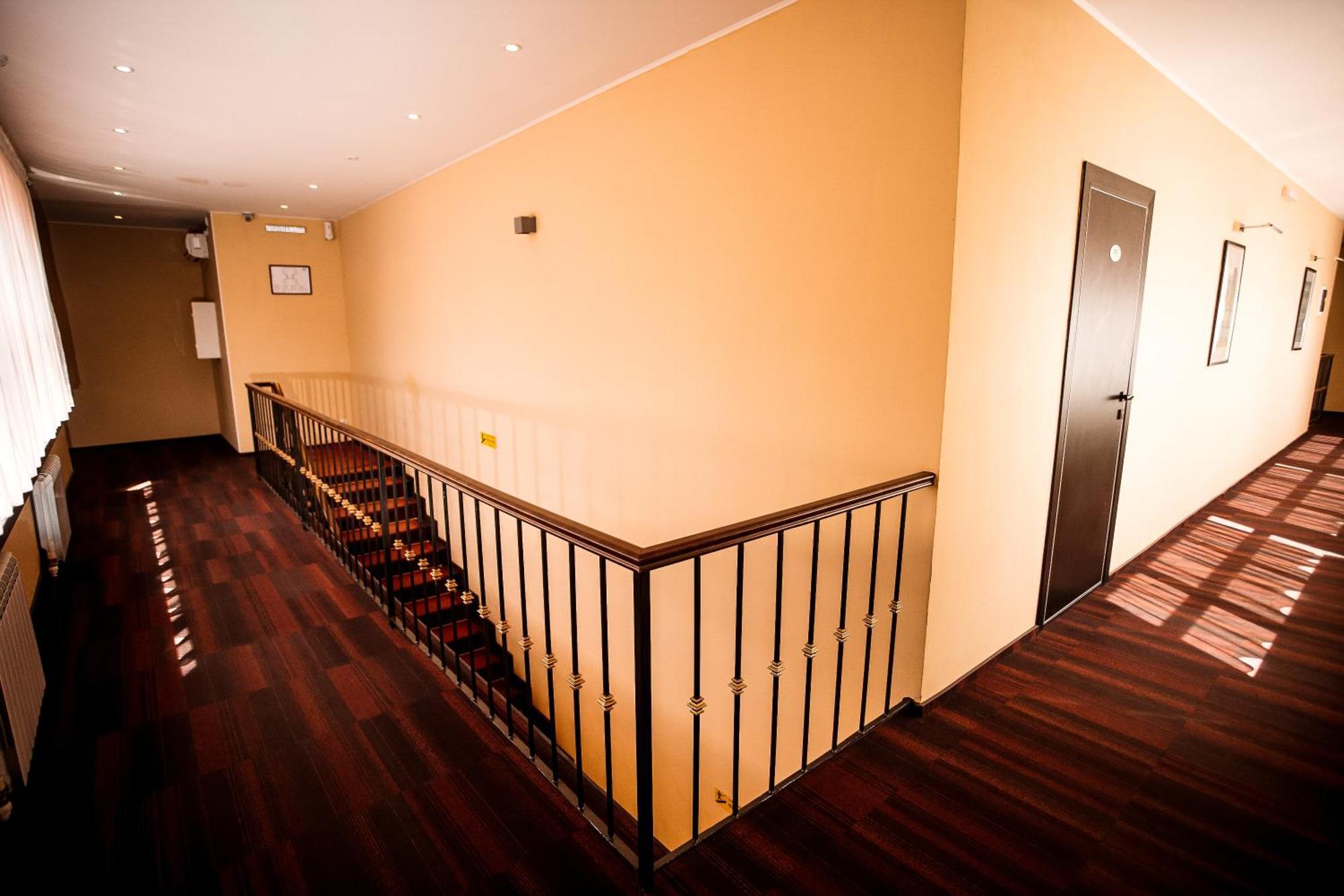 Marko Polo Hotel Akszaj Kültér fotó