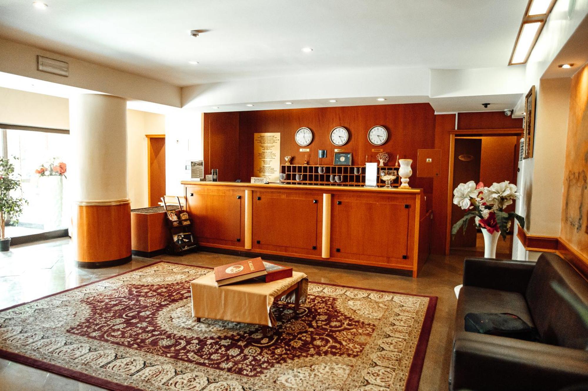 Marko Polo Hotel Akszaj Kültér fotó
